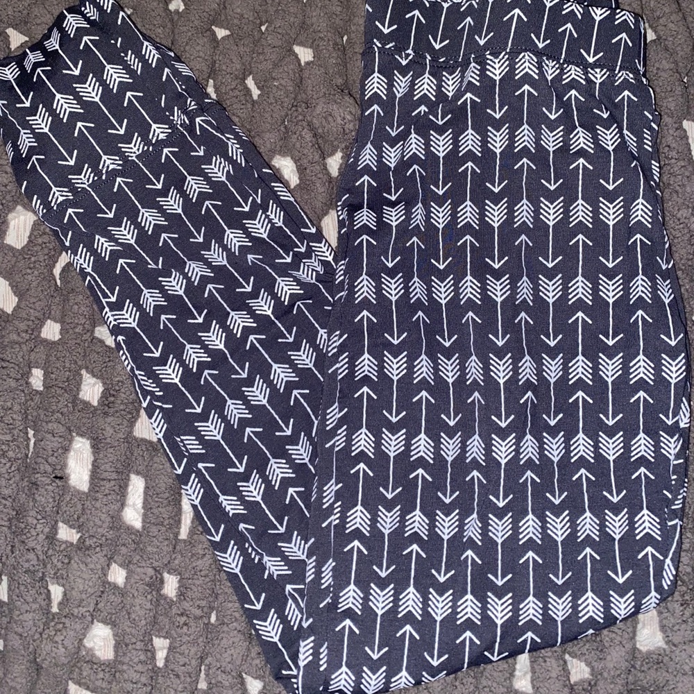 Arrow print leggings